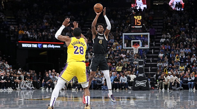 GG Jackson with the shot over the Los Angles Lakers' Rui Hatchimura. 